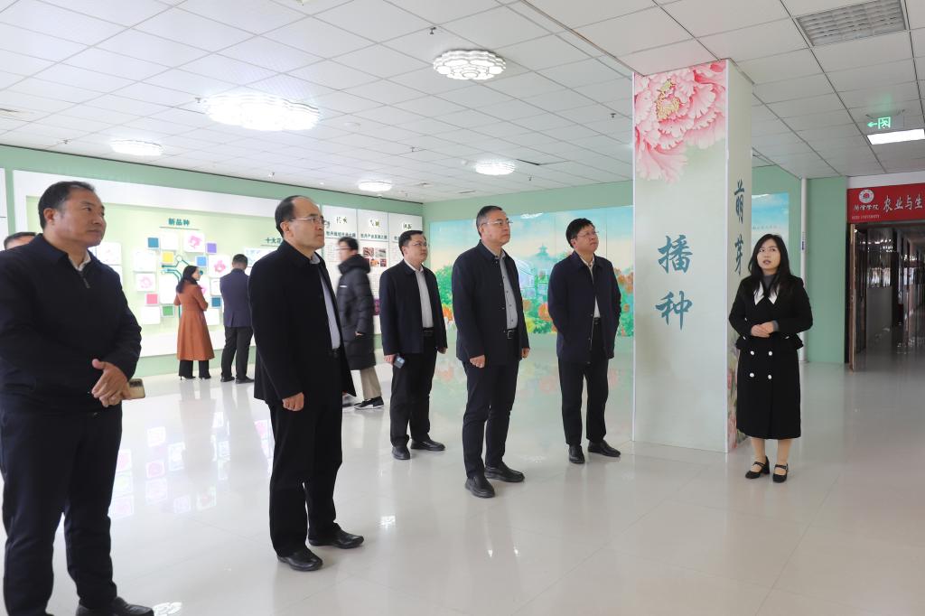 高峰帶隊赴菏澤學院考察交流，共謀生物技術開發服務新篇章